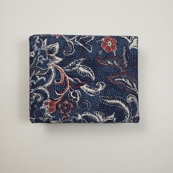 Ralph Lauren Home Mirabelle Full/Queen Duvet Cover in Indigo Blue, 92" W x 96" L - Picture 13 of 16